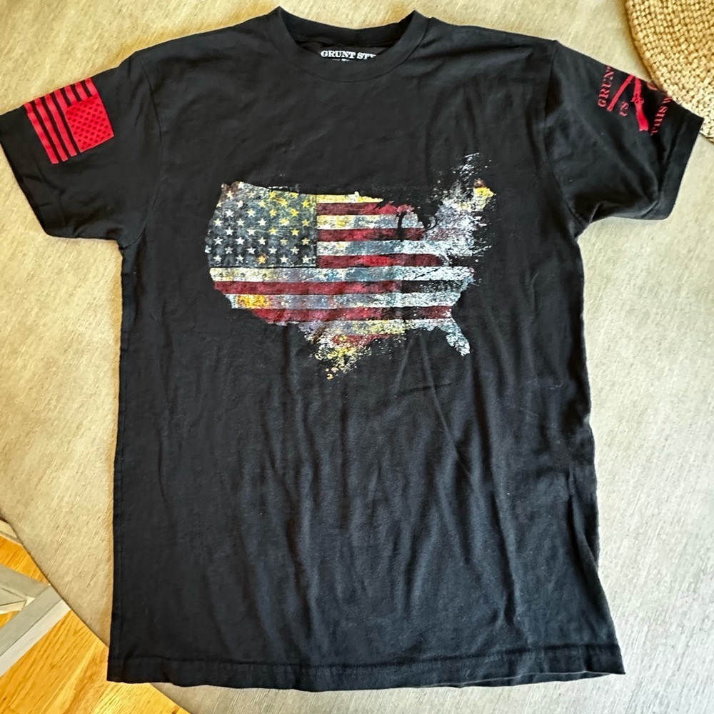 Grunt Style Black Distressed USA Map T-Shirt small